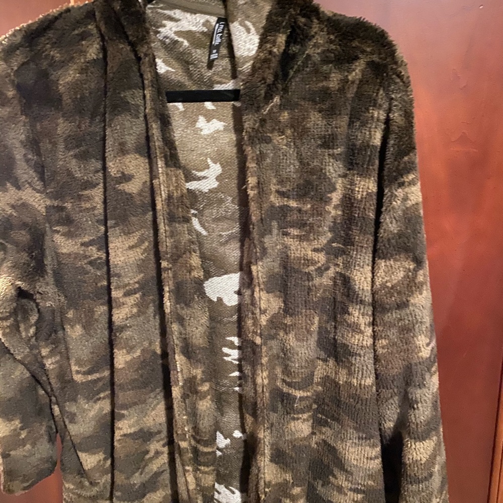 Buttonless sweater - Picture 2 of 4